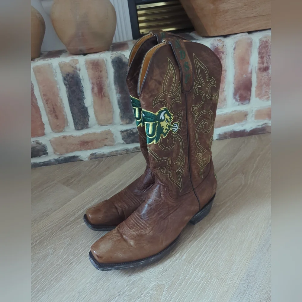 Game Day Boots North Dakota State Bison Men’s Size 10D Leather Cowboy Boots New